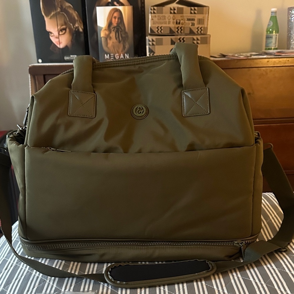 Joan & David | Bags | Joan David The Lainey Bottom Weekender Duffle Bag Olivearmy Green | Poshmark Joan & David | Bags | Joan David The Lainey Bottom Weekender Duffle Bag Olivearmy Green | Poshmark